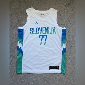 Luka Doncic Slovenia jersey Jordan large